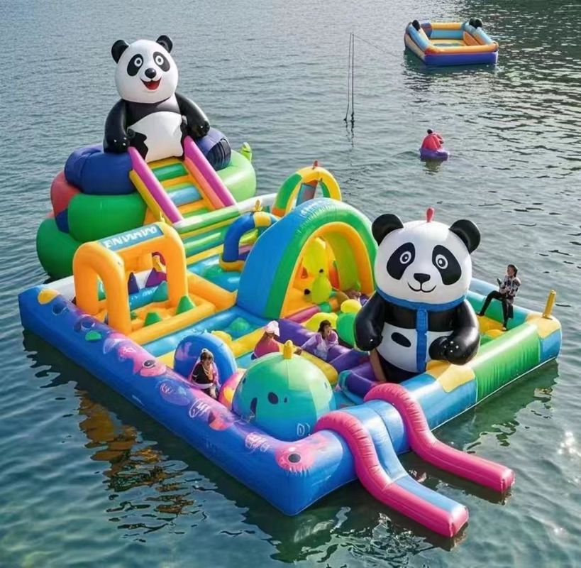 Casa de salto comercial Castelo inflável para crianças Parque aquático Jogo Panda Slide aquático